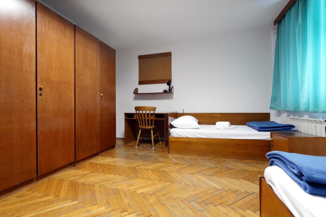 Rooms Studentsko Naselje Ivan Goran Kovacic リエカ エクステリア 写真